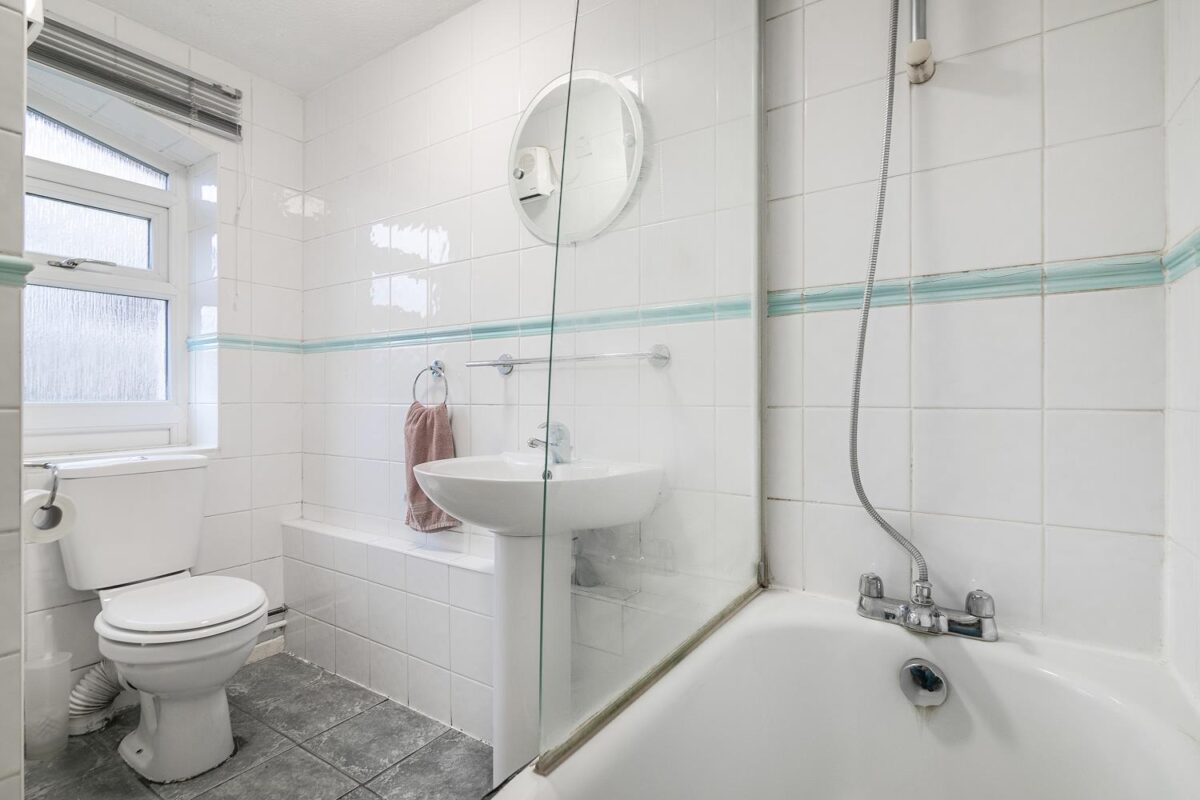 Geddington Court Eleanor Way, Waltham Cross