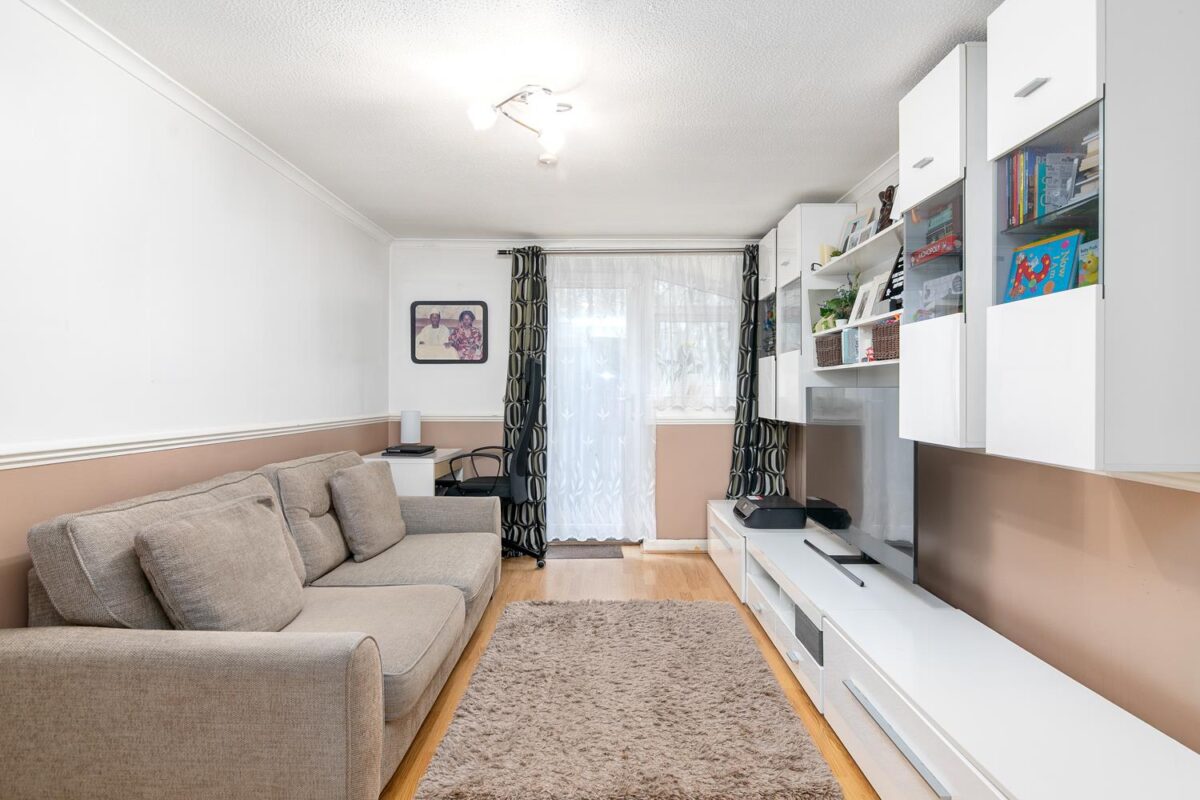 Geddington Court Eleanor Way, Waltham Cross