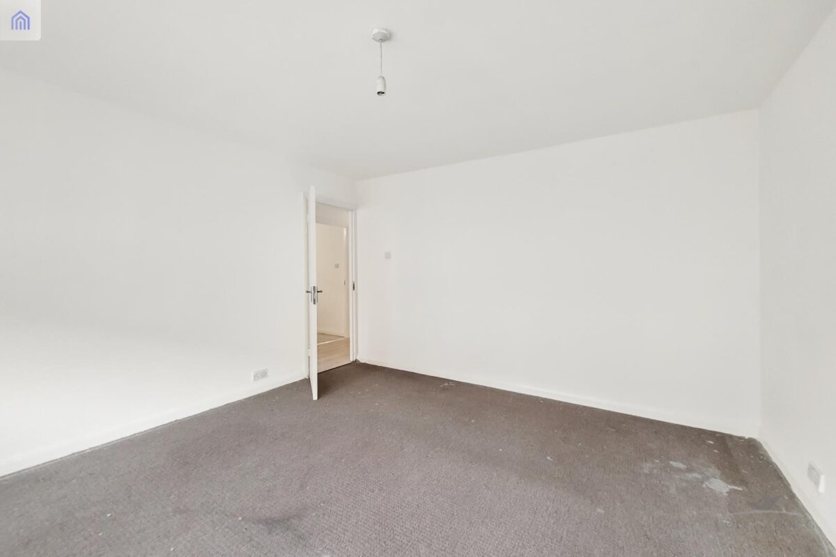 163 Lordship Lane, London