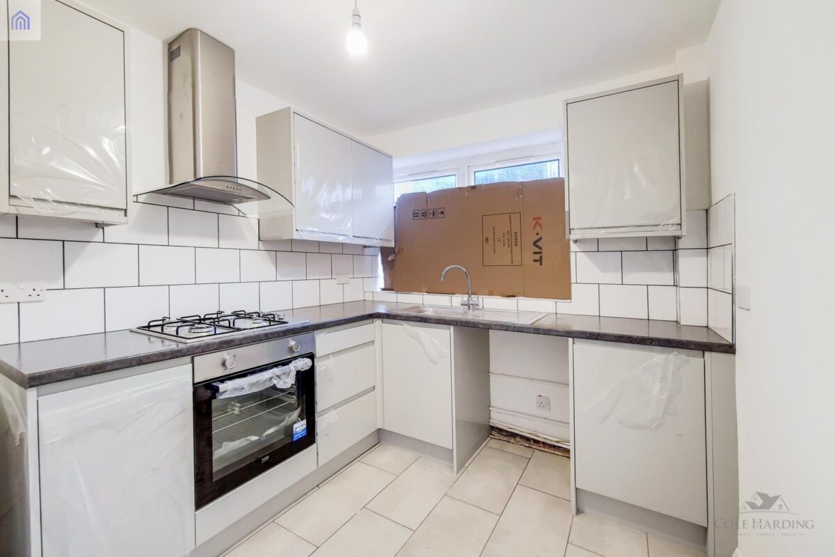 163 Lordship Lane, London