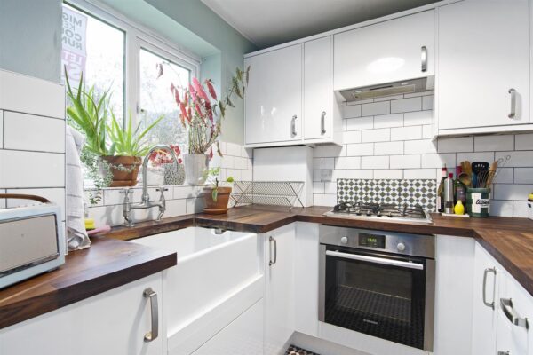 Bream Close, London, N179DW