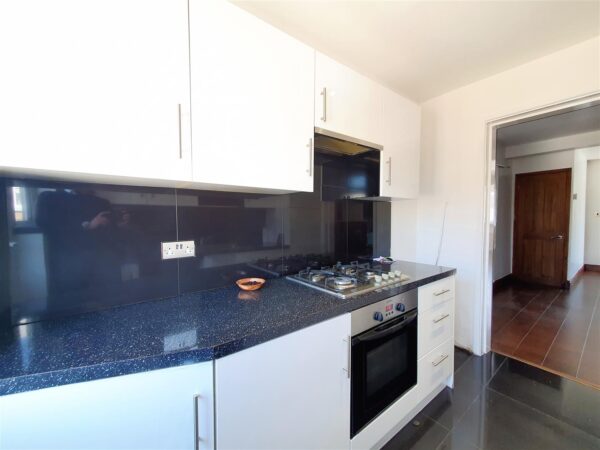Second Avenue, Dagenham