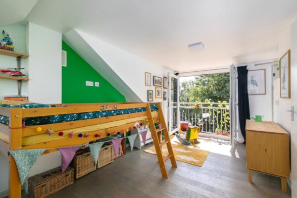 Pembury Road, London