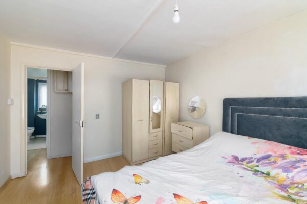Pellatt Grove, London