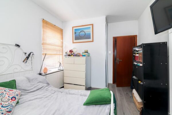 Winchelsea Road, London