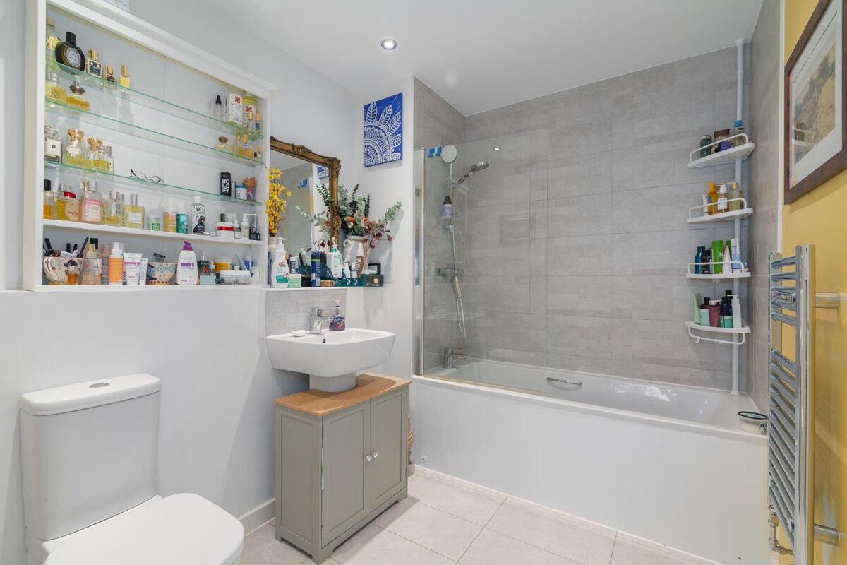 2 Rowland Road, London