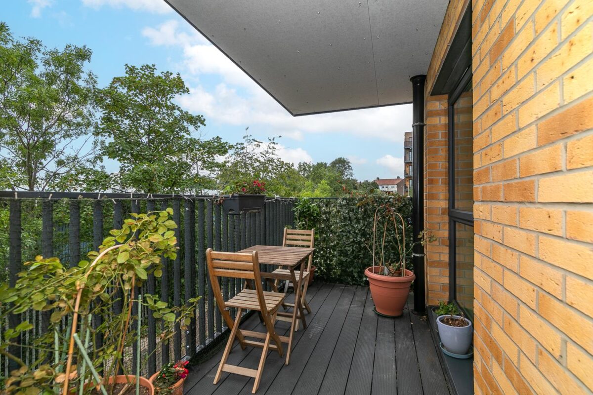 2 Rowland Road, London