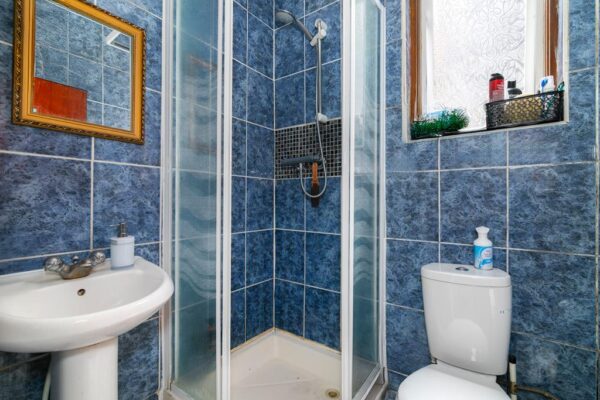 Winchelsea Road, London