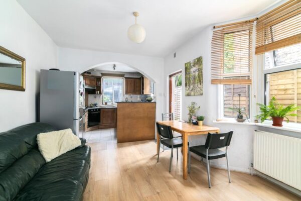 Winchelsea Road, London