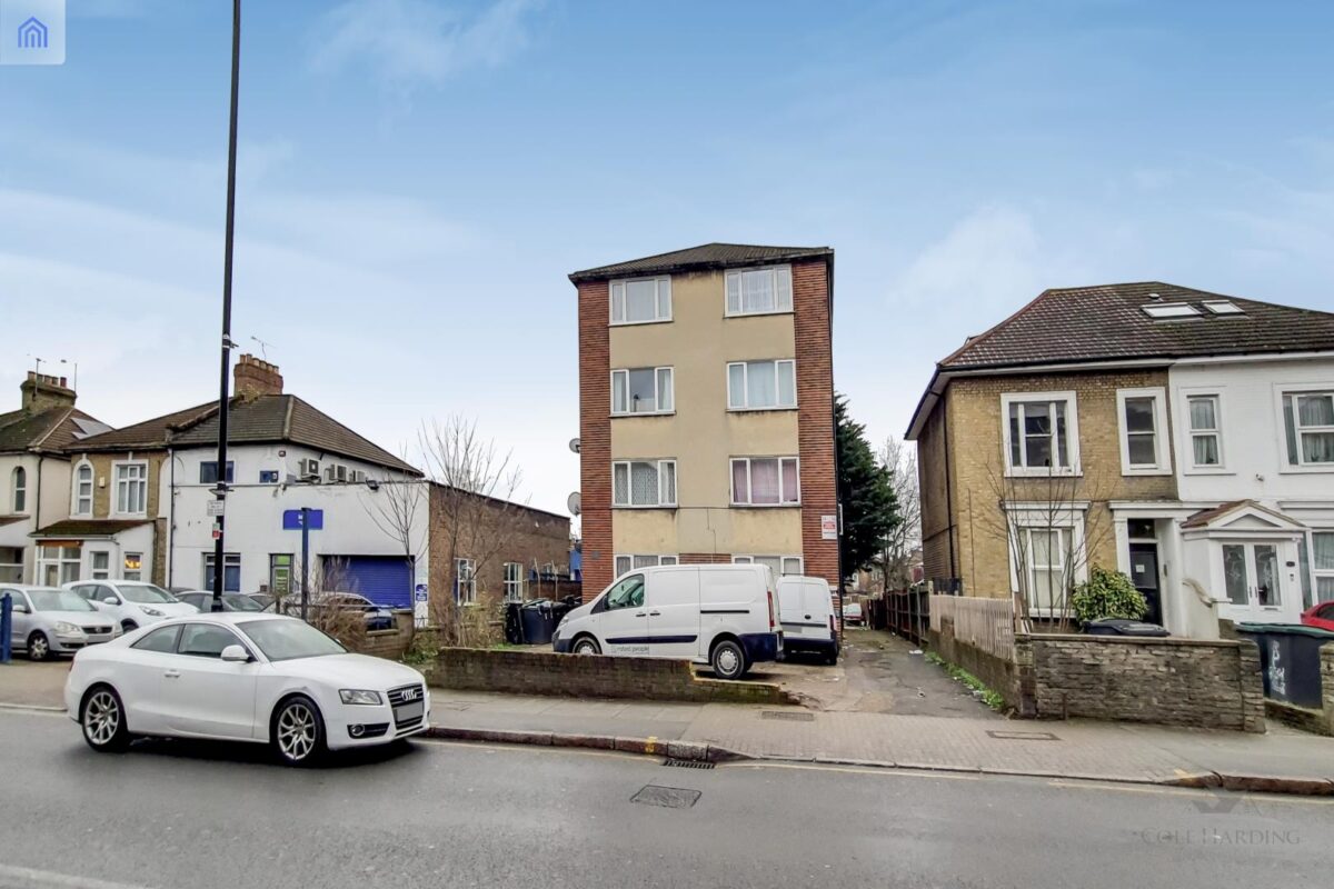 163 Lordship Lane, London