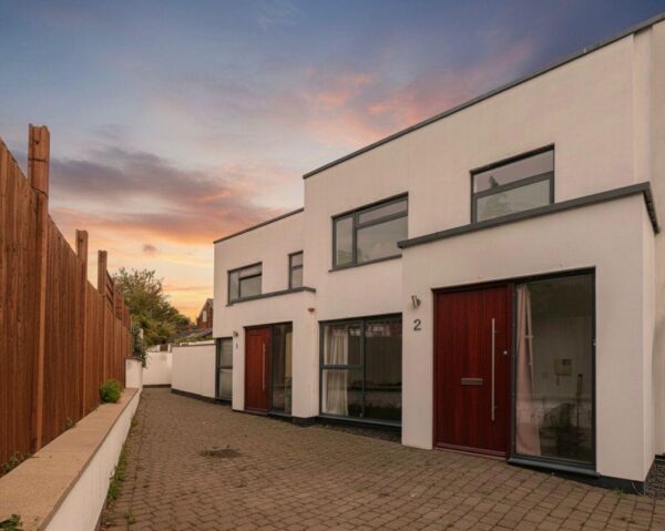 La Rose Lane, London