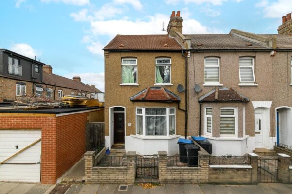 Cornwallis Avenue, London