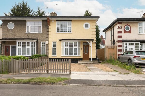 Park Crescent, Enfield