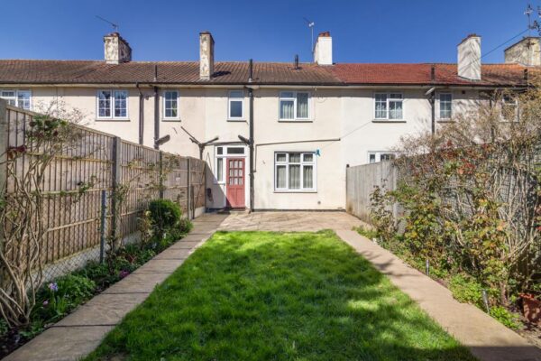 Henningham Road, London