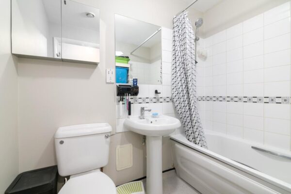 The Roundway, London