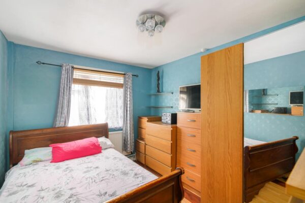 Weir Hall Road, London