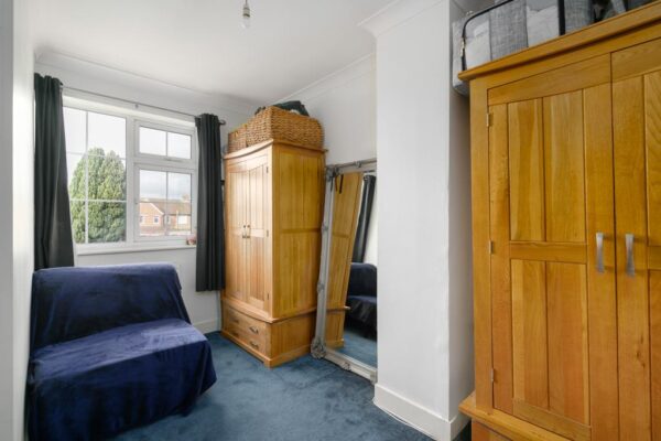 Birchwood Avenue, Hatfield