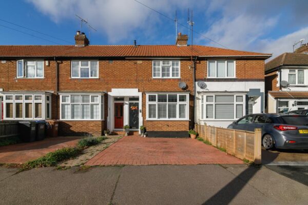 Birchwood Avenue, Hatfield