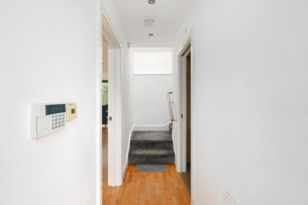 La Rose Lane, London