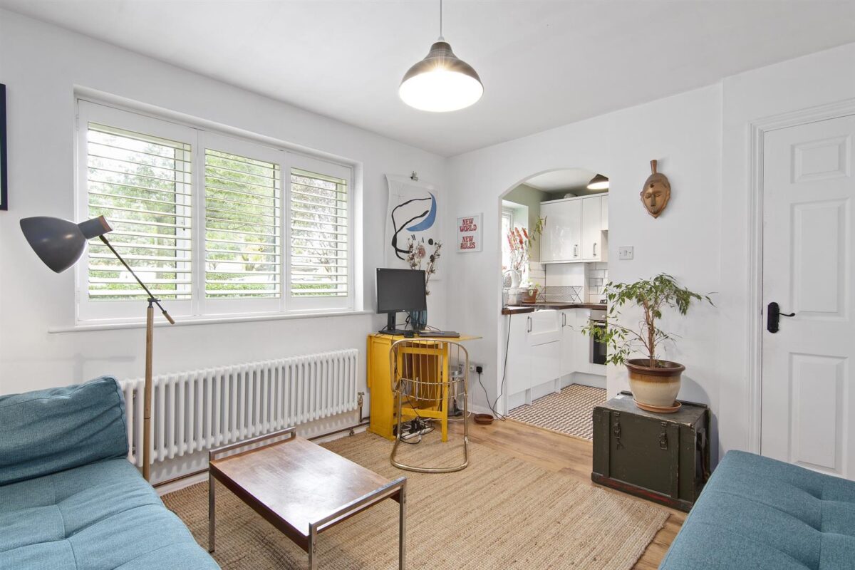 Bream Close, London, N179DW