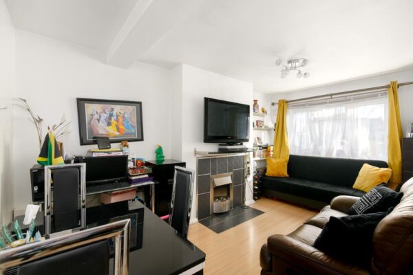 Weir Hall Road, London