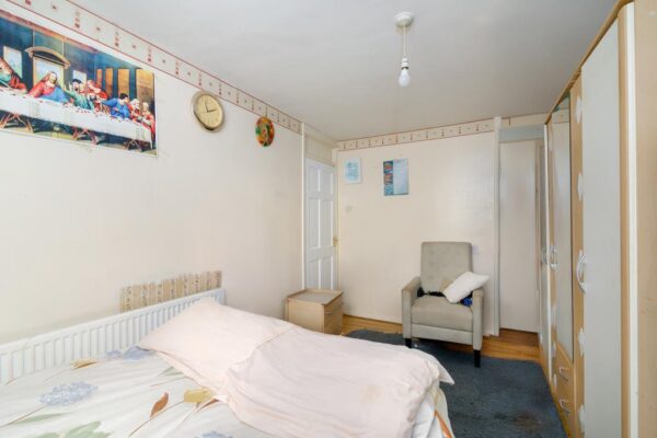 Ayley Croft, Enfield