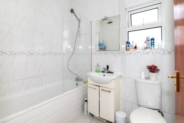 Winchelsea Road, London