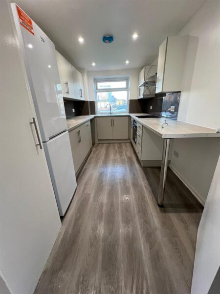 Turners Hill, Cheshunt