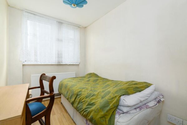 Ayley Croft, Enfield