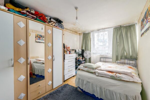 Ayley Croft, Enfield