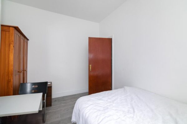 Winchelsea Road, London