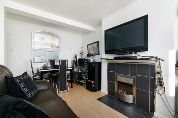 Weir Hall Road, London