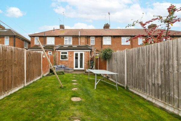 Birchwood Avenue, Hatfield