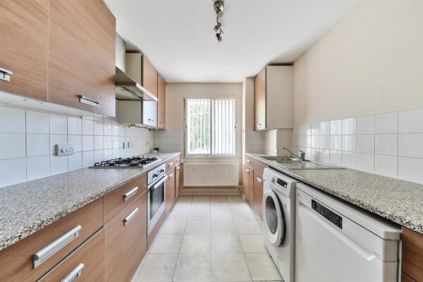 Academia Way, London