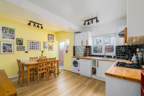 Kevelioc Road, London, N17 7PR