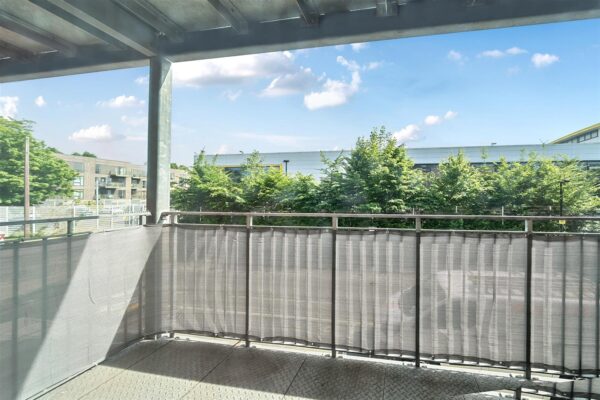 Academia Way, London