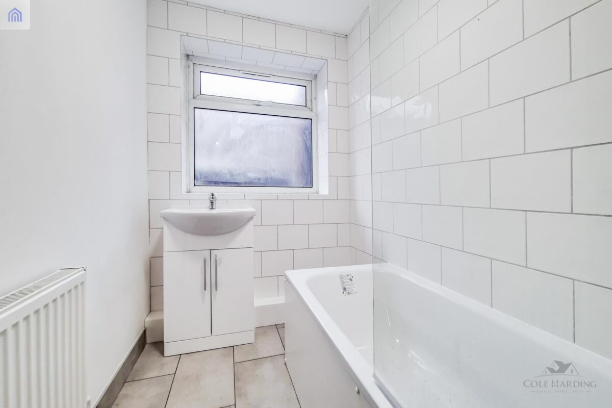 163 Lordship Lane, London