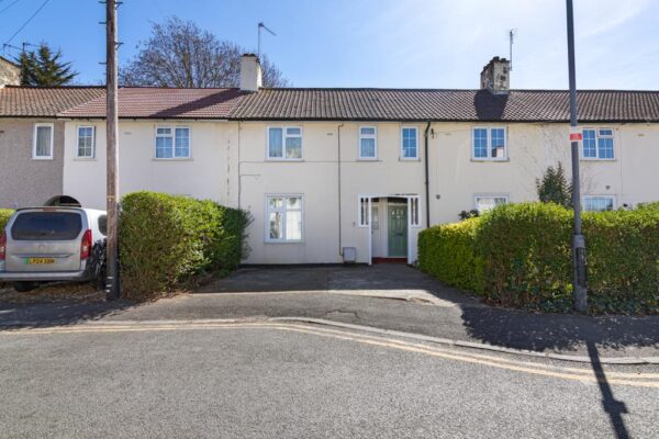 Henningham Road, London