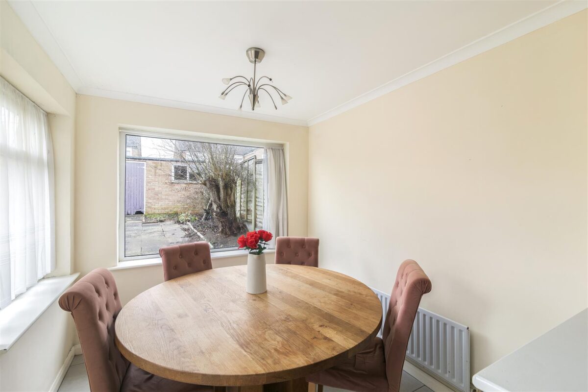 Paddock Mead, Harlow, Essex, CM18 7RP