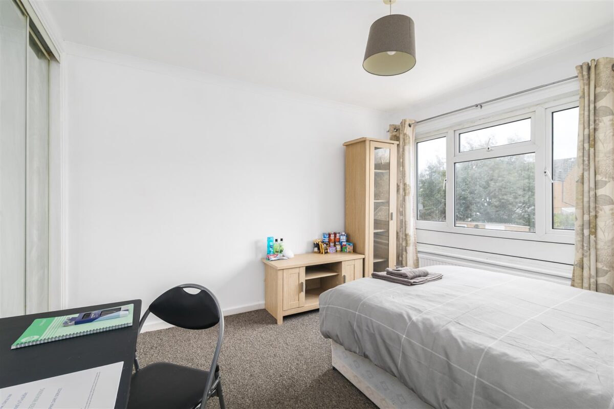 Paddock Mead, Harlow, Essex, CM18 7RP