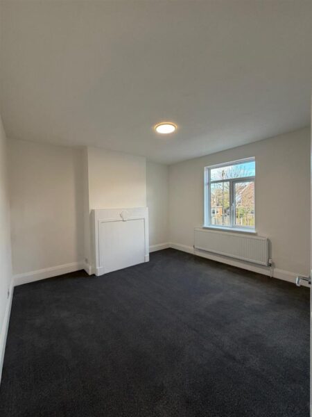 London Road, Rayleigh