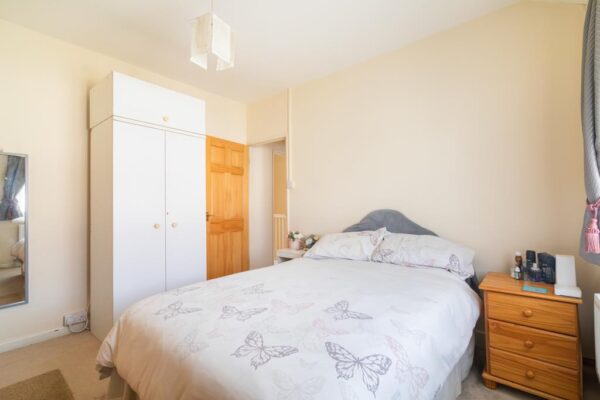 Henningham Road, London