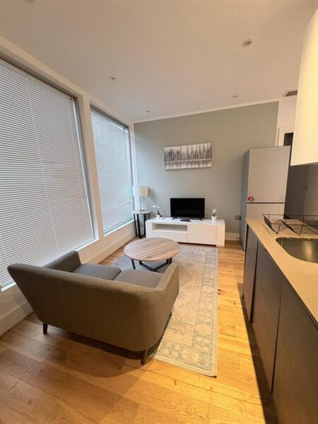 Staines Road, Hounslow