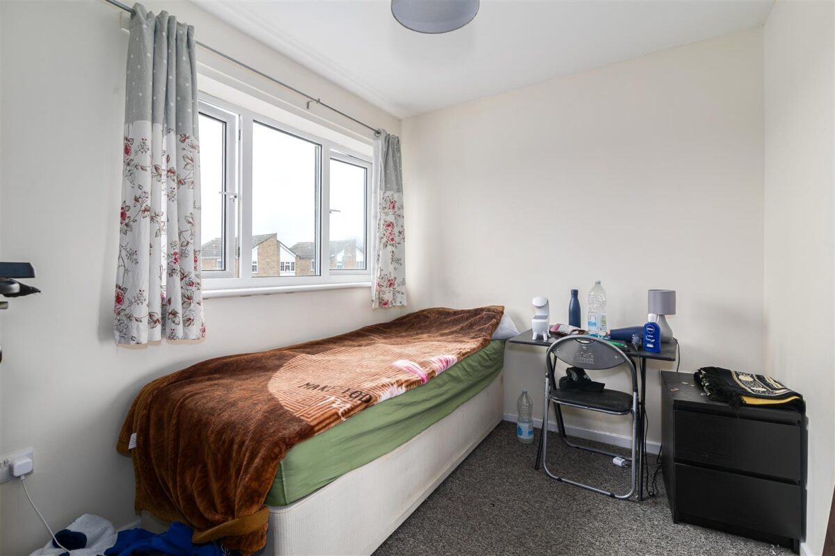 Paddock Mead, Harlow, Essex, CM18 7RP