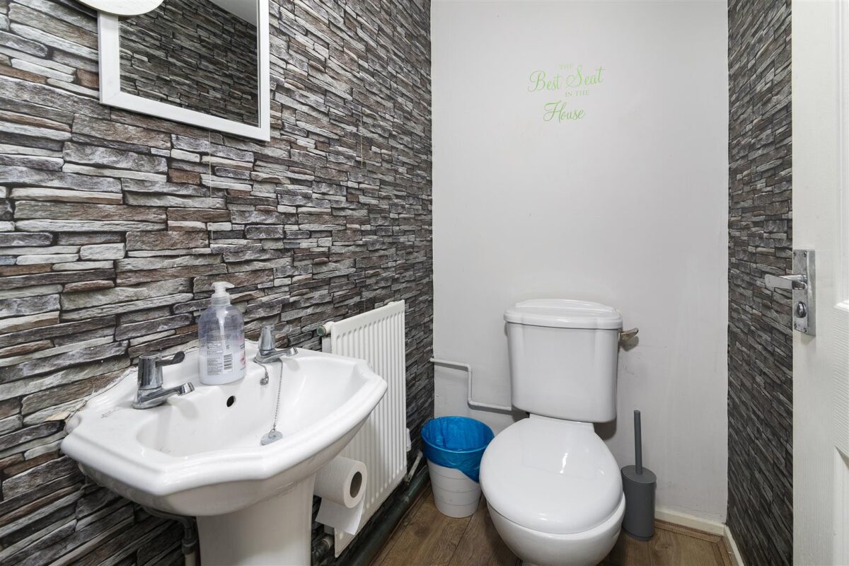 Paddock Mead, Harlow, Essex, CM18 7RP