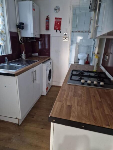 Constitution Road, Chatham