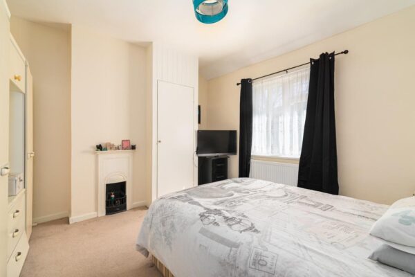 Henningham Road, London