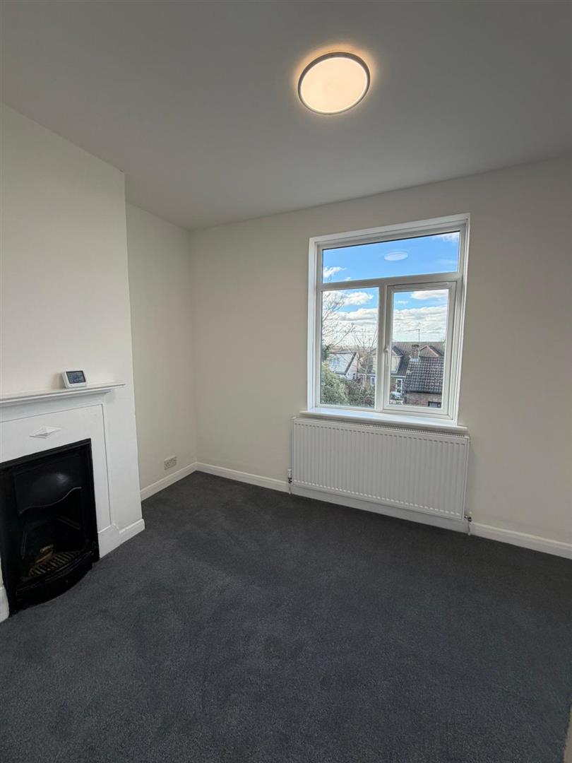 London Road, Rayleigh