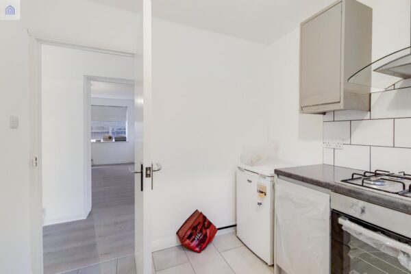 163 Lordship Lane, London