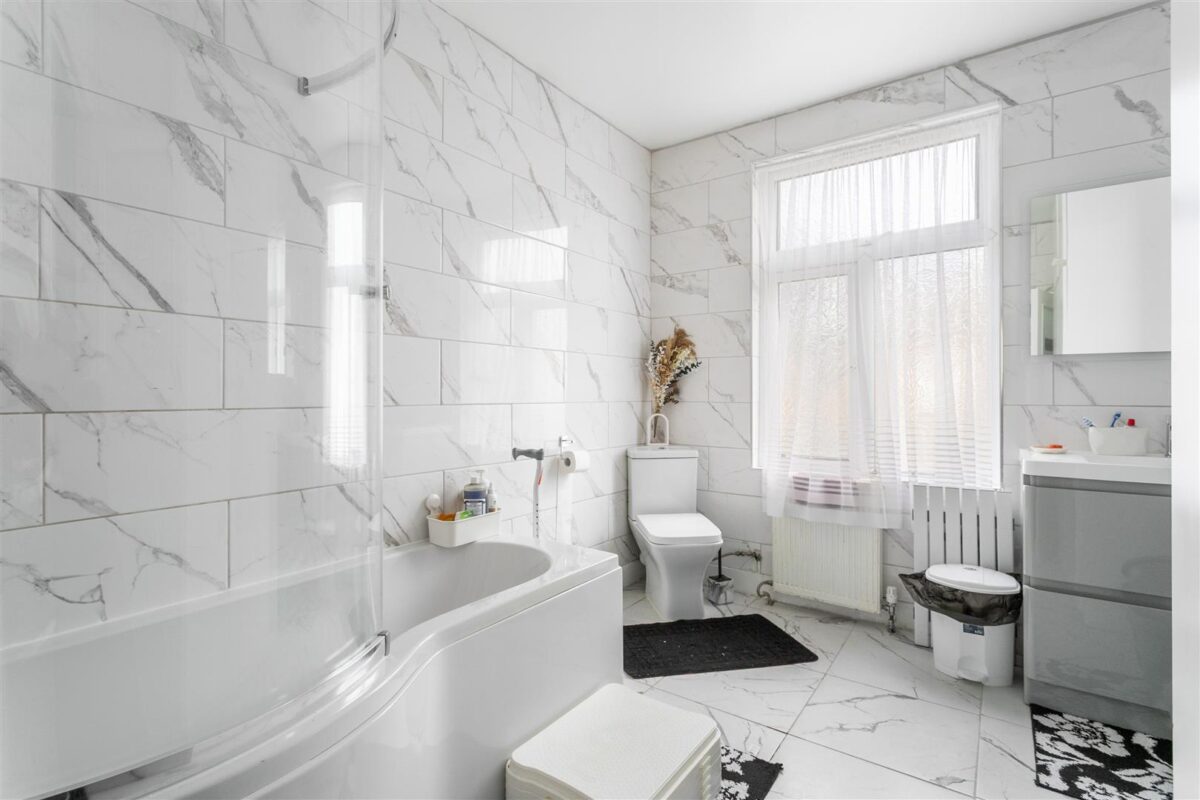 Thackeray Avenue, London